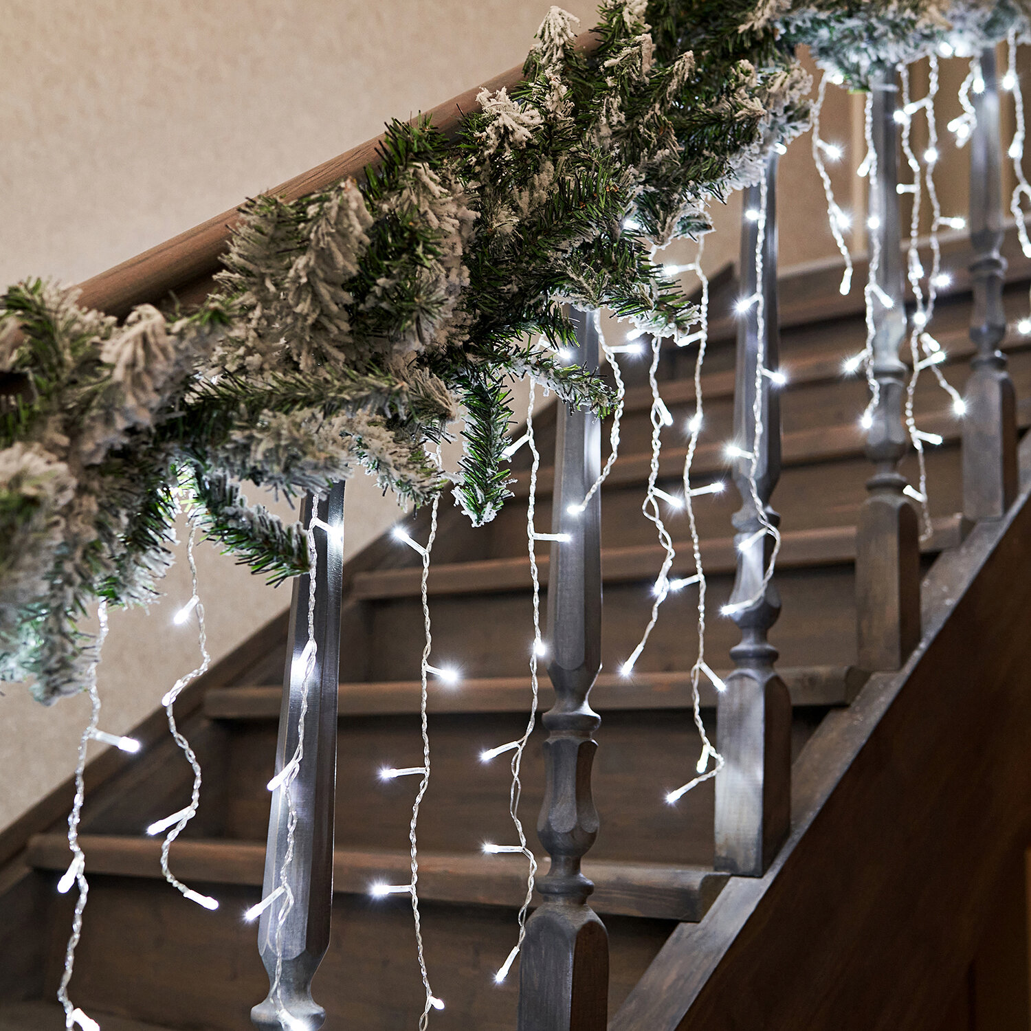 фото Венок NEON-NIGHT Еловый шлейф заснеженный, 270 см