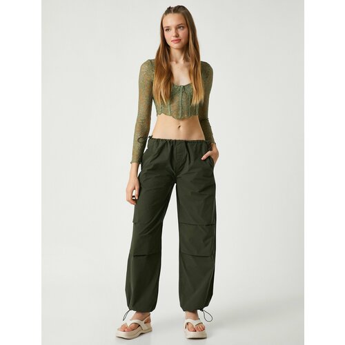 фото Брюки koton, размер m, хаки