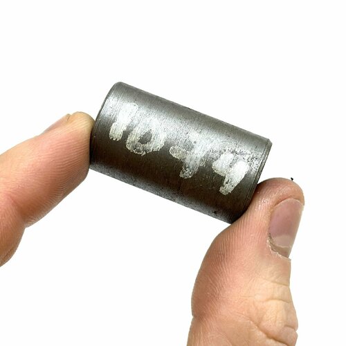 Втулка МТЗ пальца маховика d-14мм L-35мм 70-1601074 400₽