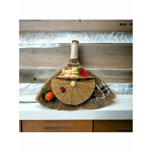 Домовой с сундучком для денегоберегталисман для дома 950₽