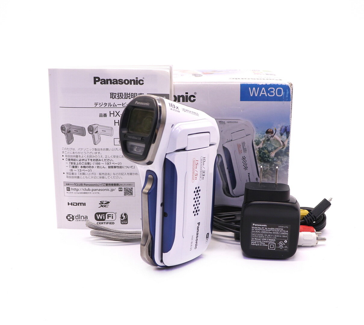Видеокамера Panasonic HX-WA30 в упаковке