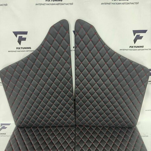 Обивка дверей ВАЗ 2101-2107, сплошные дверные карты люкс на классику, экокожа, Красная нить ромб