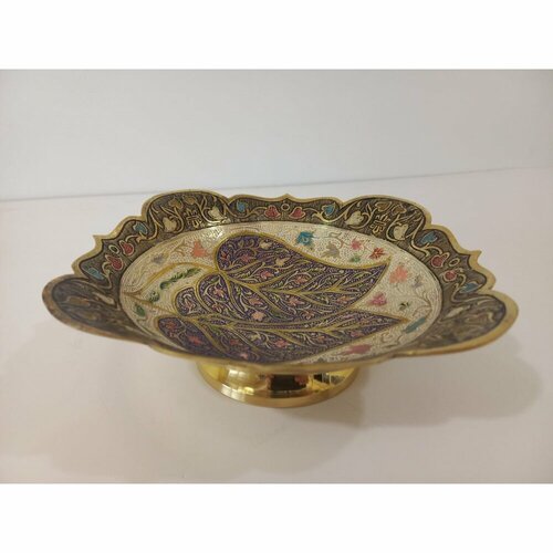 Индия Трейд BE-8826595 Конфетница квадратная цветная эмаль, 19 см индия трейд