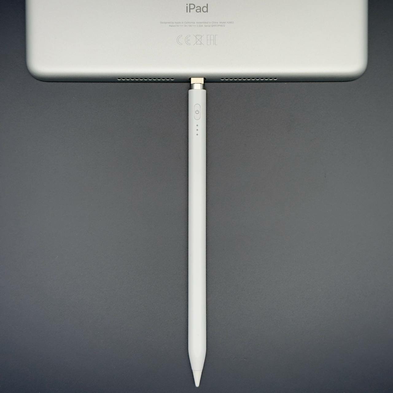 Стилус с Lightning для iPad 2018 2019 2020 2021 2022 + 3 наконечника. С изменением толщины линии от угла наклона