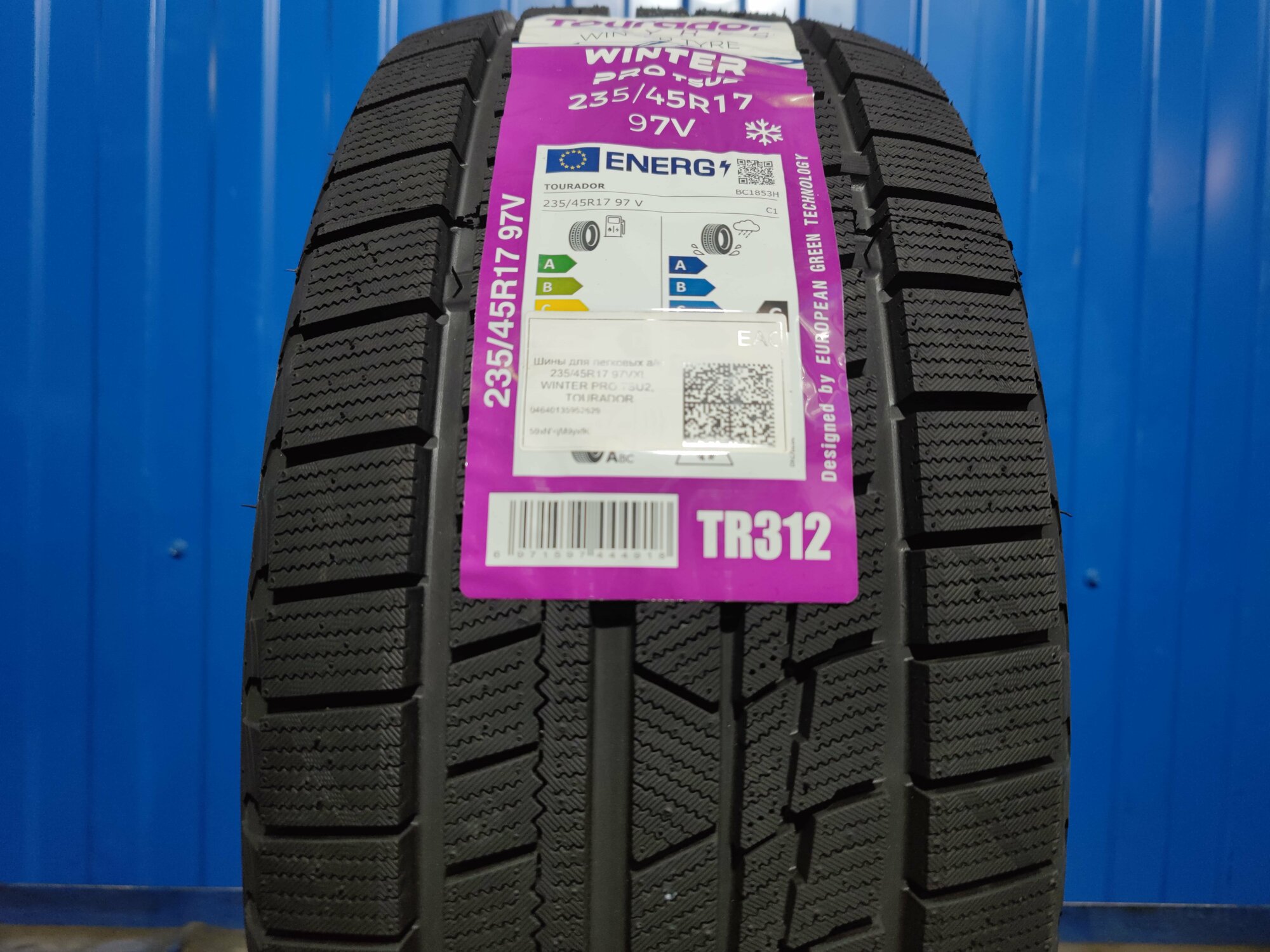 235/45 R17 97V XL Tourador Winter Pro TSU2