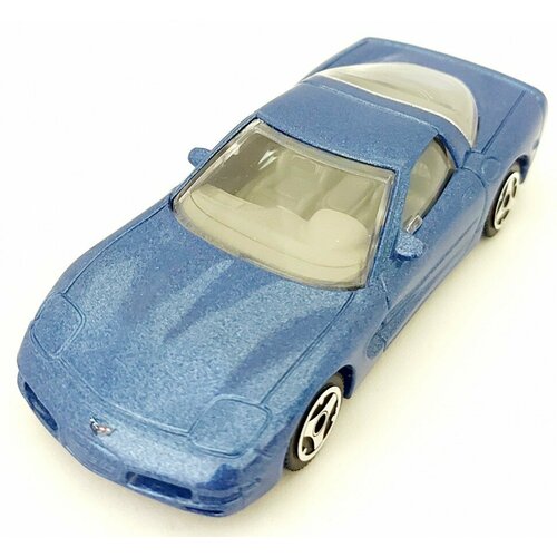 фото Chevrolet corvette коллекционная машинка, масштаб 1:43, металл 18-30000-cc bburago