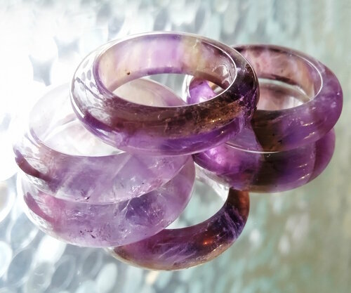 Кольцо Кольцо из цельного камня Аметист 18 мм талисман сверхвозможностей и благородства, аметист, размер 18, фиолетовый