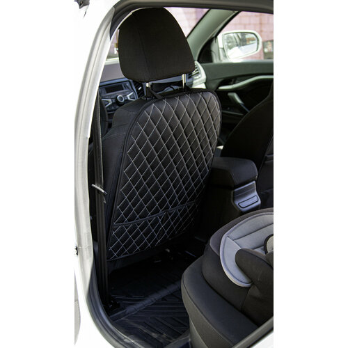 Защитные накидки на сиденье с карманами 645455 черная кожа белая строчка 590₽