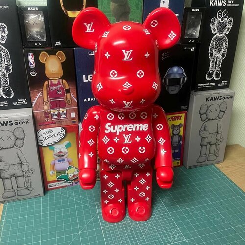 Фигурка Bearbrick Supreme 70см 1000%