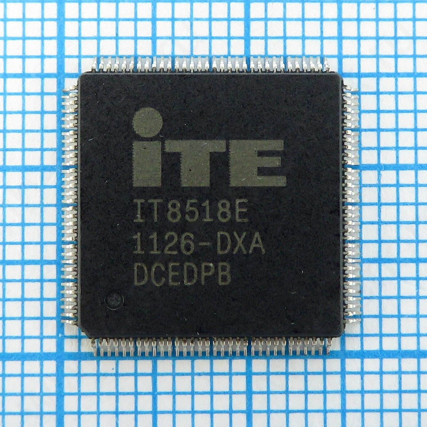 IT8518E DXA IT8518E-DXA - Мультиконтроллер