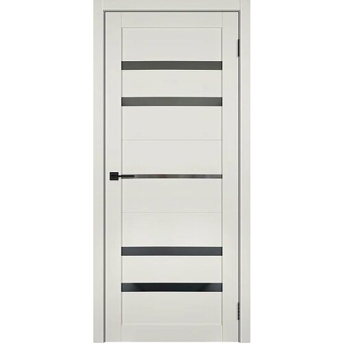 Межкомнатная дверь частично остекленная 