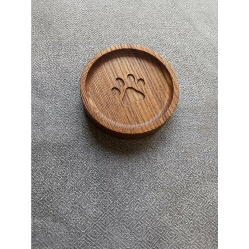 Подставка под чашку деревянная лапка