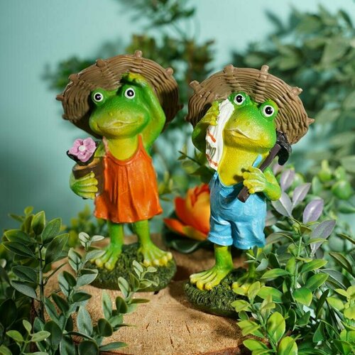 Декорация садовая Лягушонок-садовод GreenArt в ассортименте 989₽