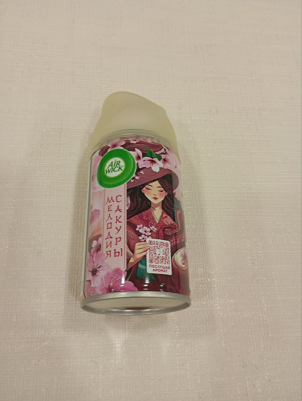 AIRWICK Сменный баллон Цветущая сакура 250 мл