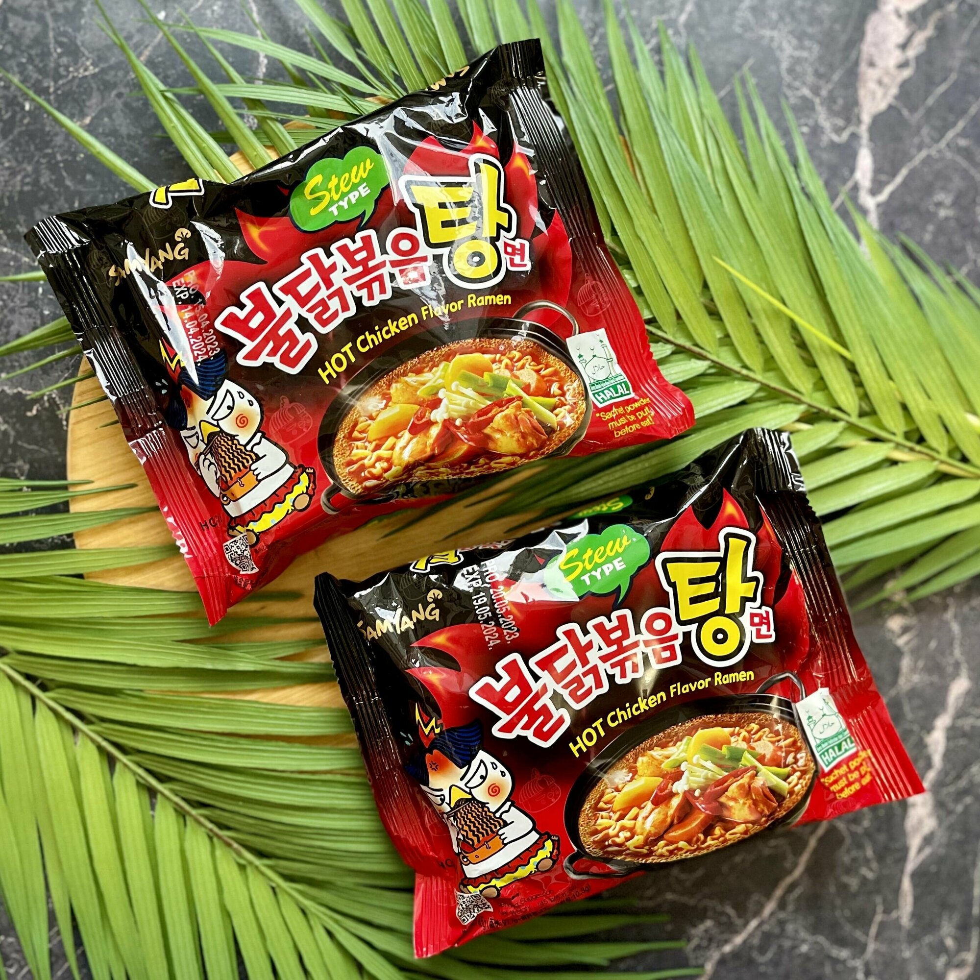 Корейская лапша быстрого приготовления SAMYANG Buldak со вкусом тушеной курицы (набор 2шт)