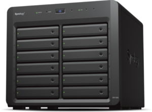 Опция для СХД/ Synology DX1222 Expansion Unit for DS3622xs+, DS2422+/upto 12hot plug HDDs SATA (3.5" or 2.5")/1xPS incl Infiniband cable