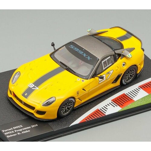 Модель коллекционная Ferrari 599X