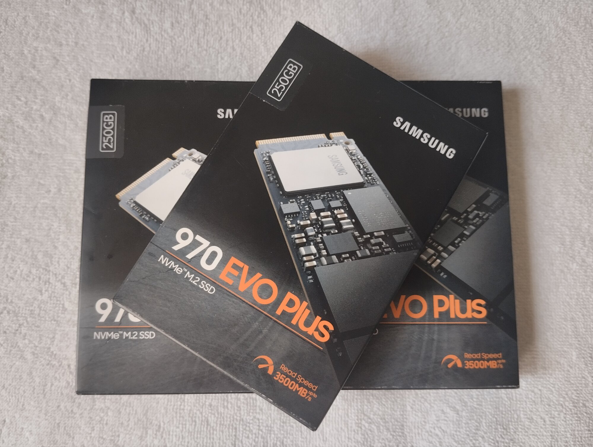 Твердотельный накопитель Samsung EVO Plus 250 ГБ M.2 Модель: MZ-V7S250BW.