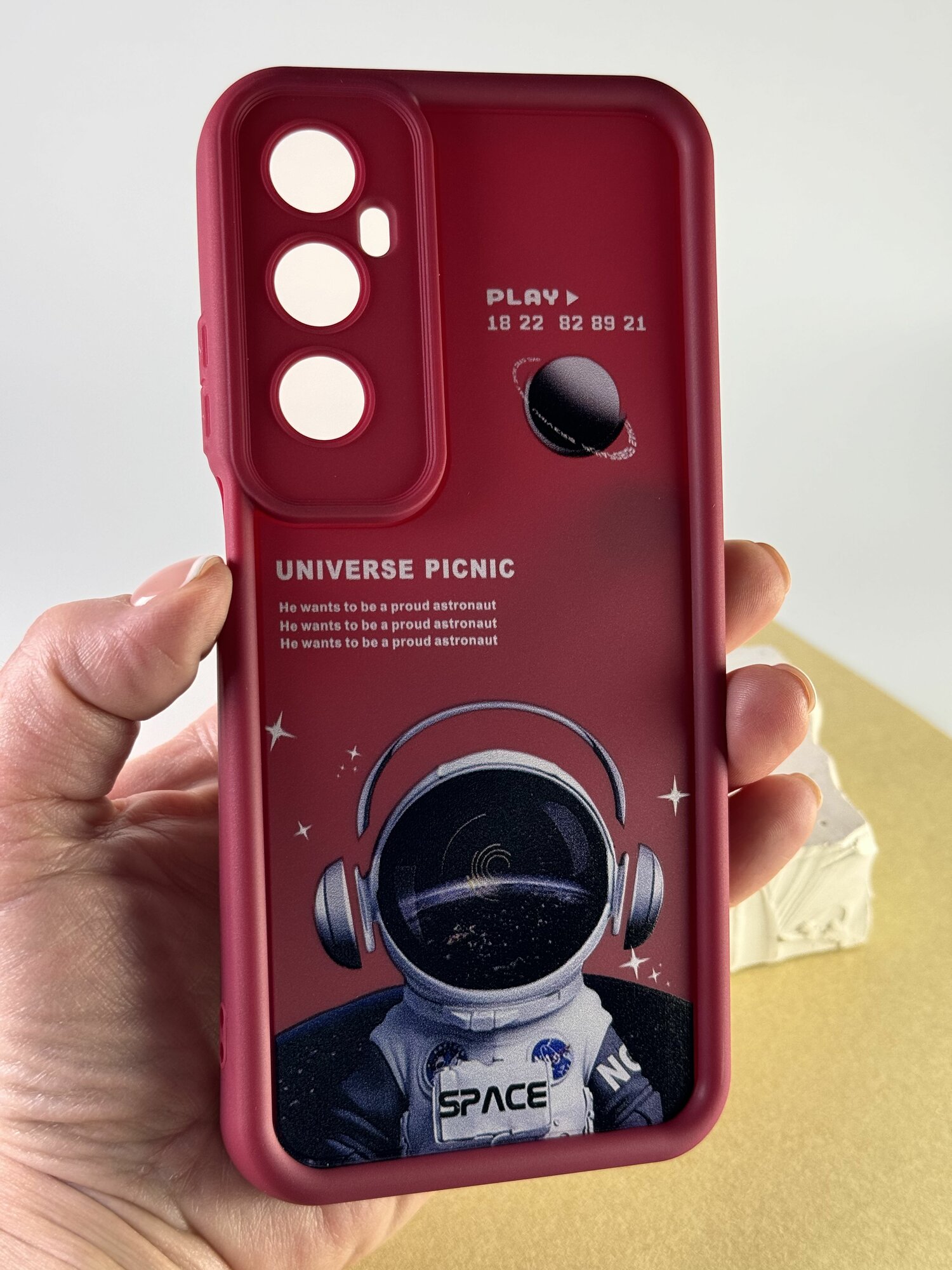 Чехол противоударный на Realme C65 / Чехол Реалми С65 с защитой камеры, Space, бордовый — фото 1