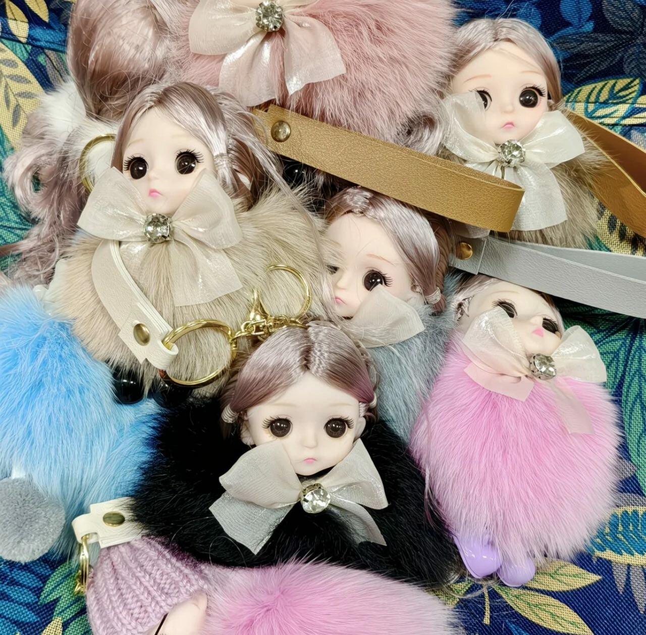 Брелок, светло-розовый — фото 1