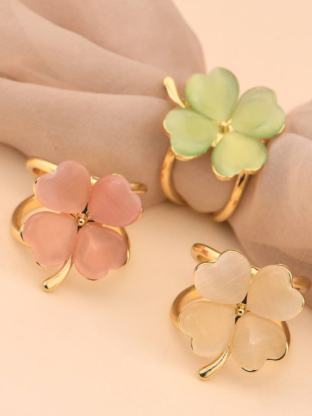 Брошь, розовый, бежевый, зеленый — фото 1