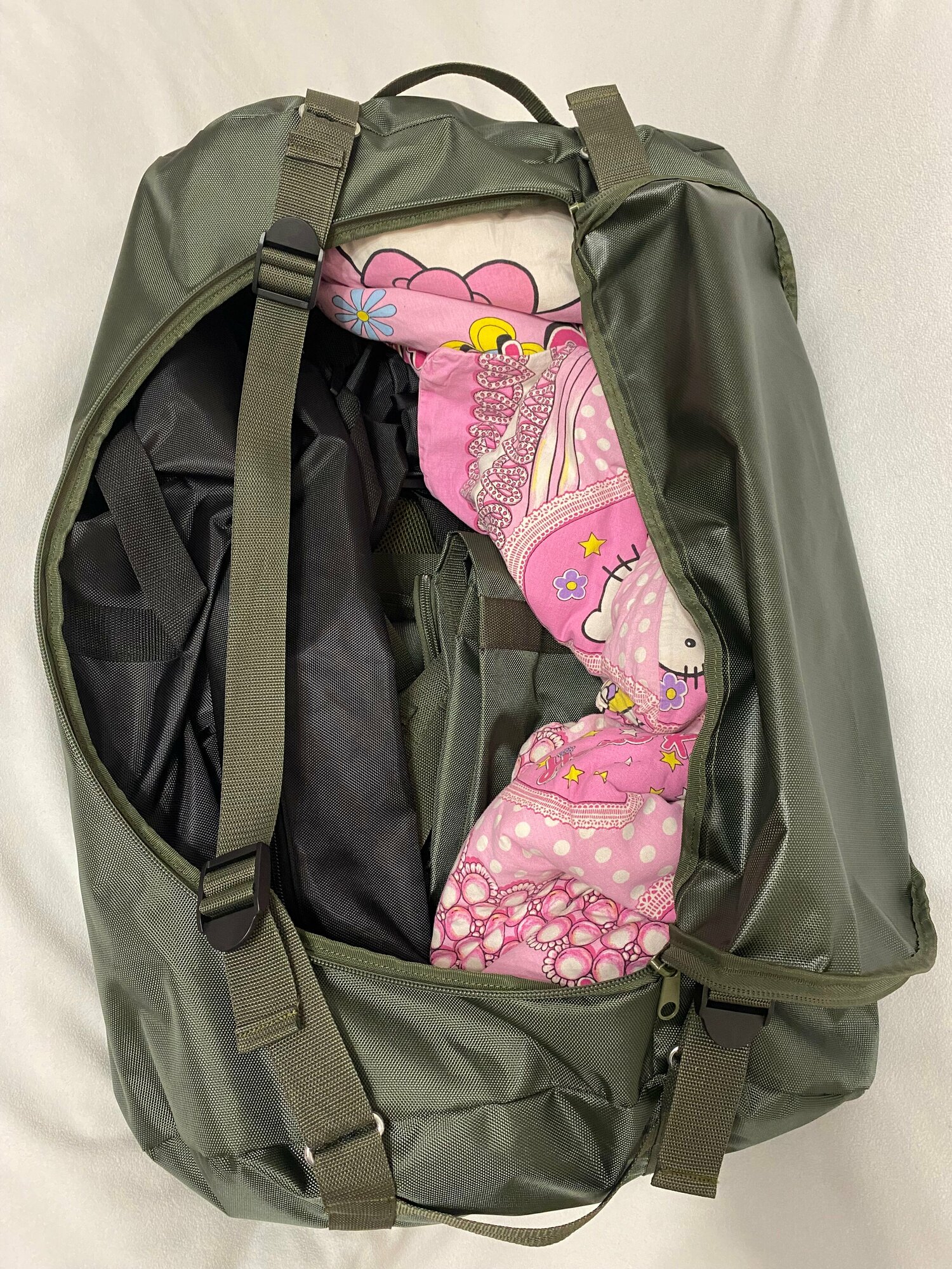 Сумка-баул сумка-рюкзак , 110 л, 51х34х70 см, ручная кладь, плечевой ремень, водонепроницаемая, ультралегкая, зеленый - фотография № 13