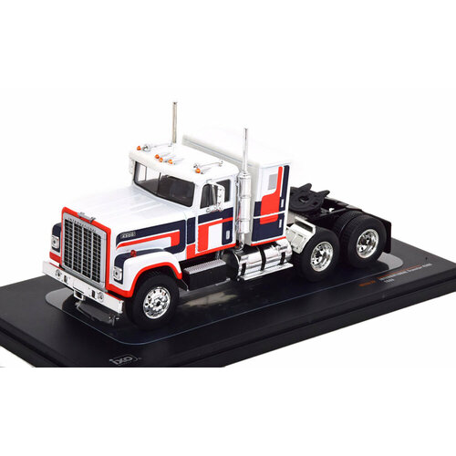 International transtar 4300 1980 white/blue/red