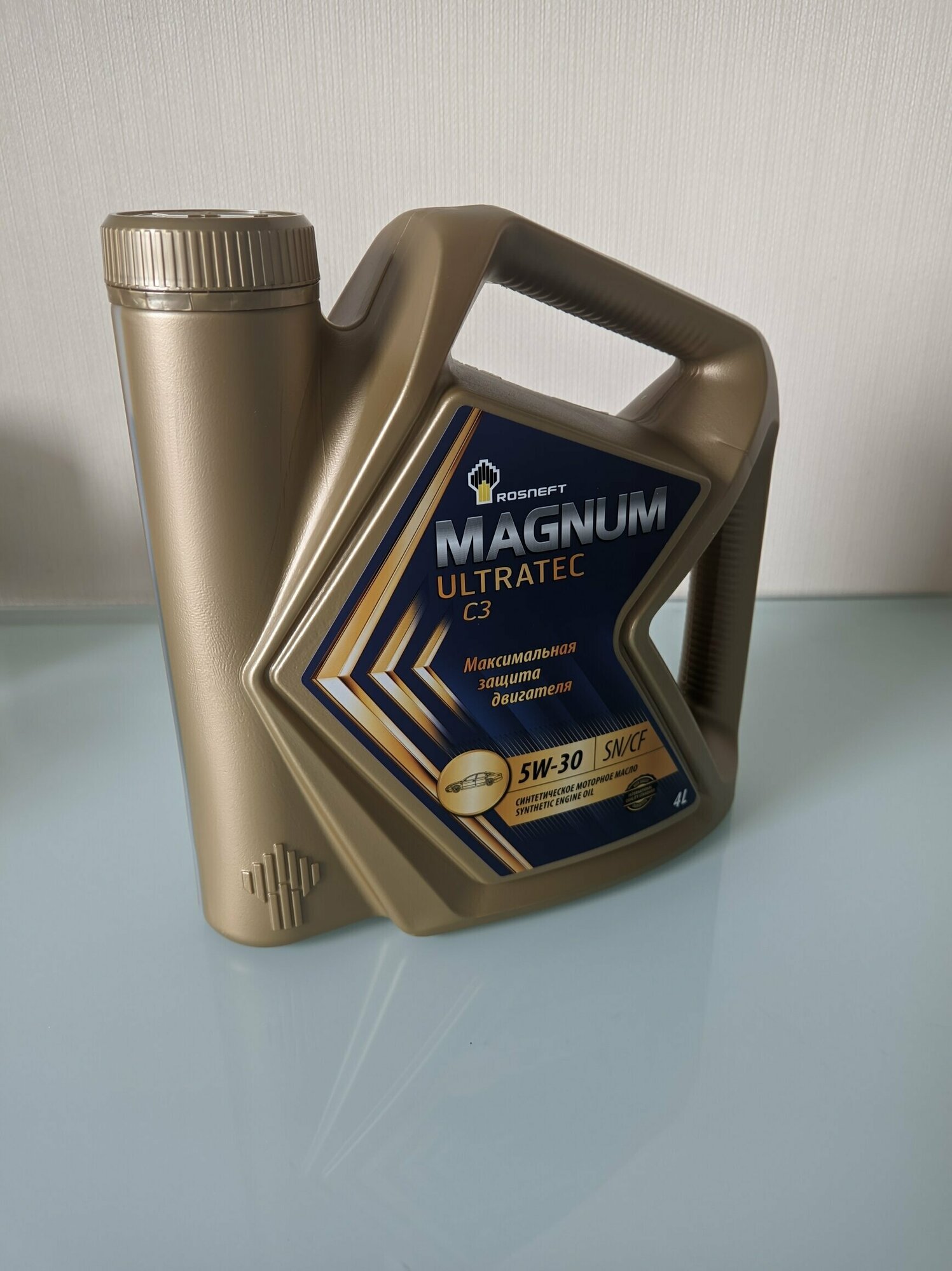 Синтетическое моторное масло Роснефть Magnum Ultratec C3 5W-30