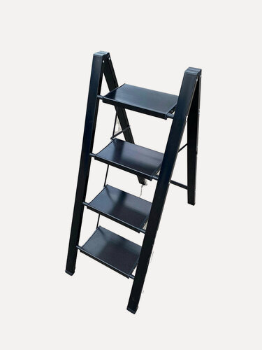 Изображение товара Стремянка Алюминиевая Milano 4 Широкие Ступени, Рабочая Высота 291 См, Цвет Чёрный