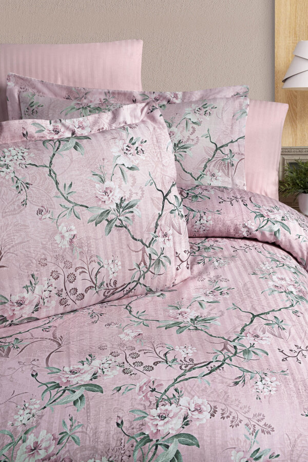 Комплект постельного белья из страйп-сатина SB003 Karven (розовый), Семейный (наволочки 50х70 и 70х70)