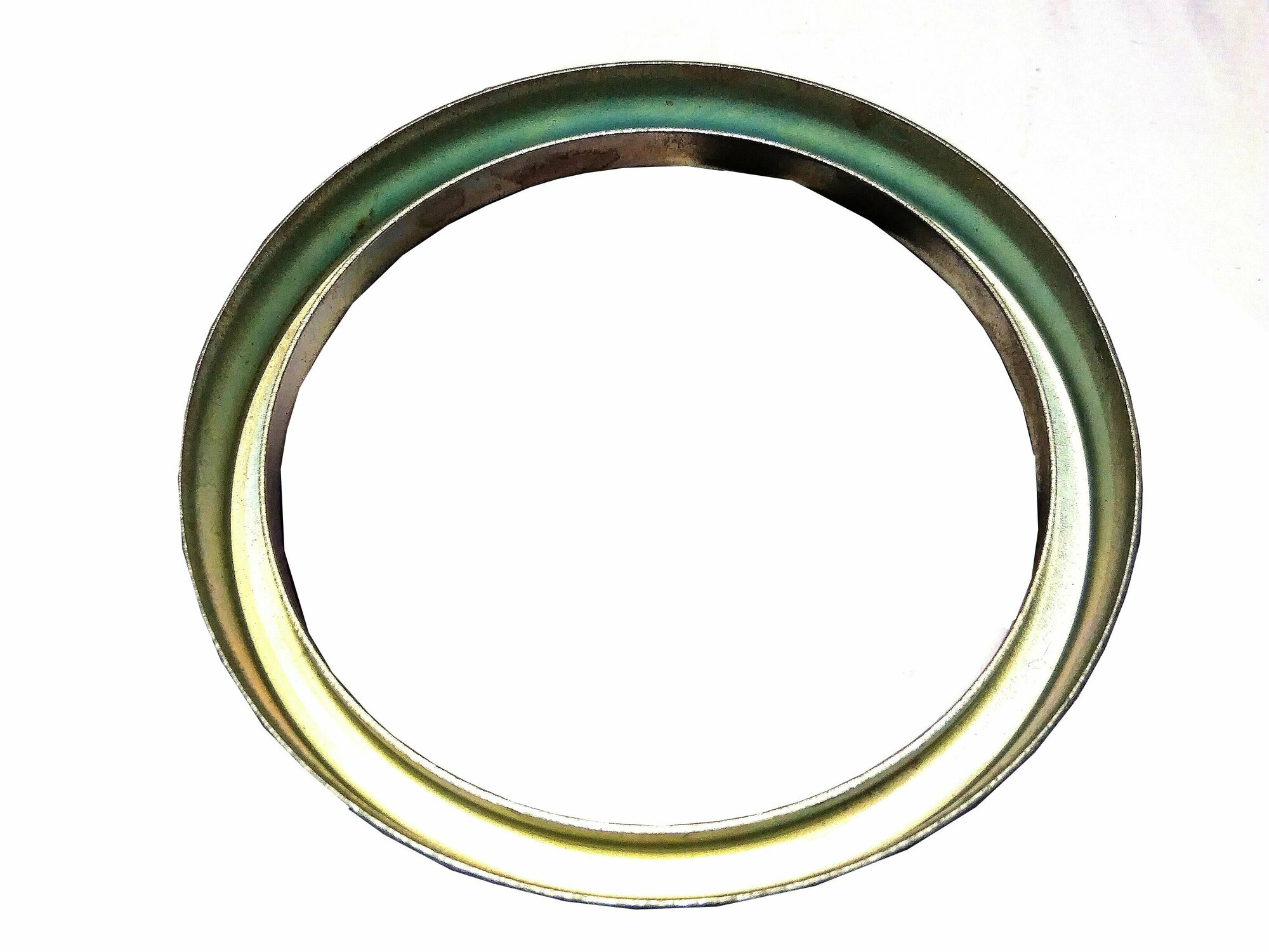 фото Кольцо - пыльник поворотного кулака 2121