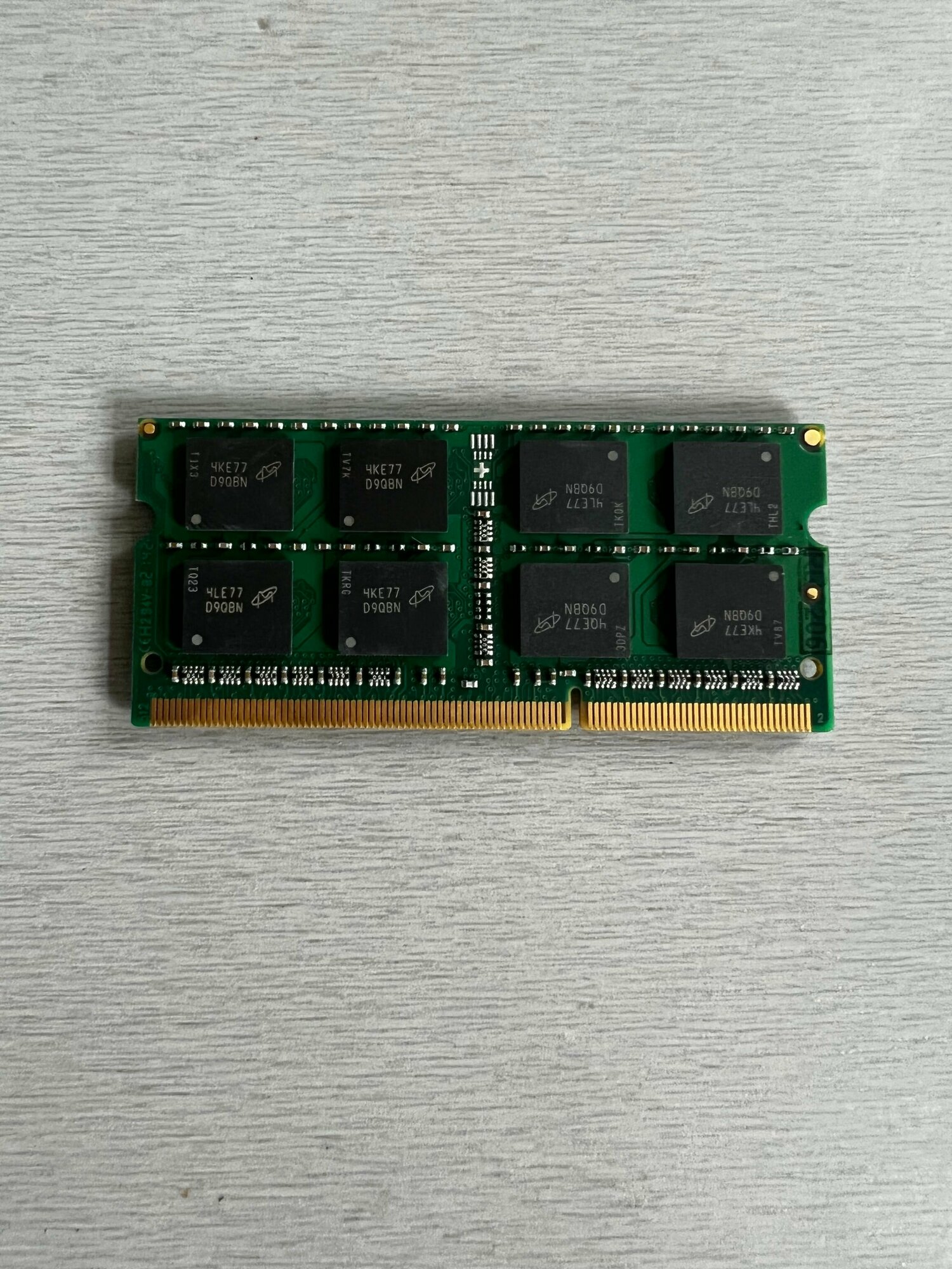 Оперативная память Micron DDR 3 SODIMM 8GB 135V 1600Mhz для ноутбука