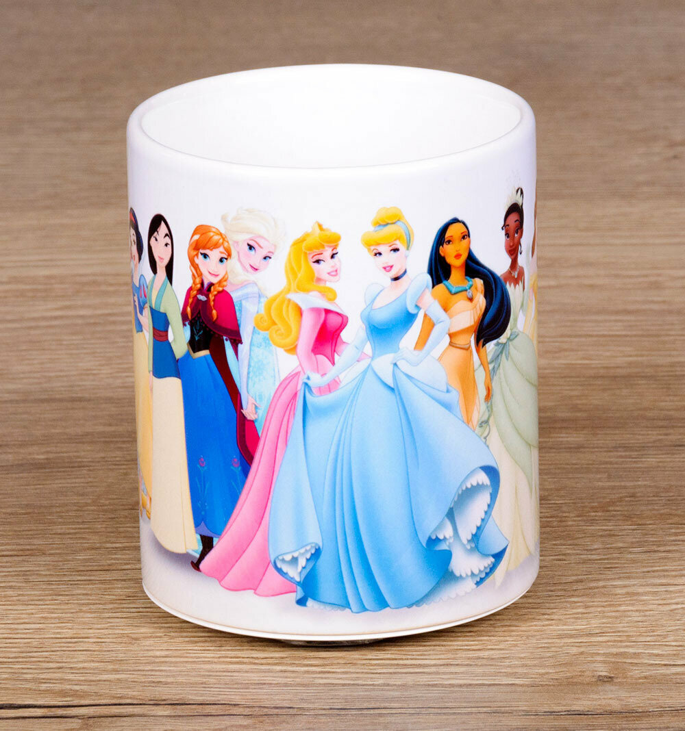 фото Керамическая кружка "Волшебные принцессы на балу"