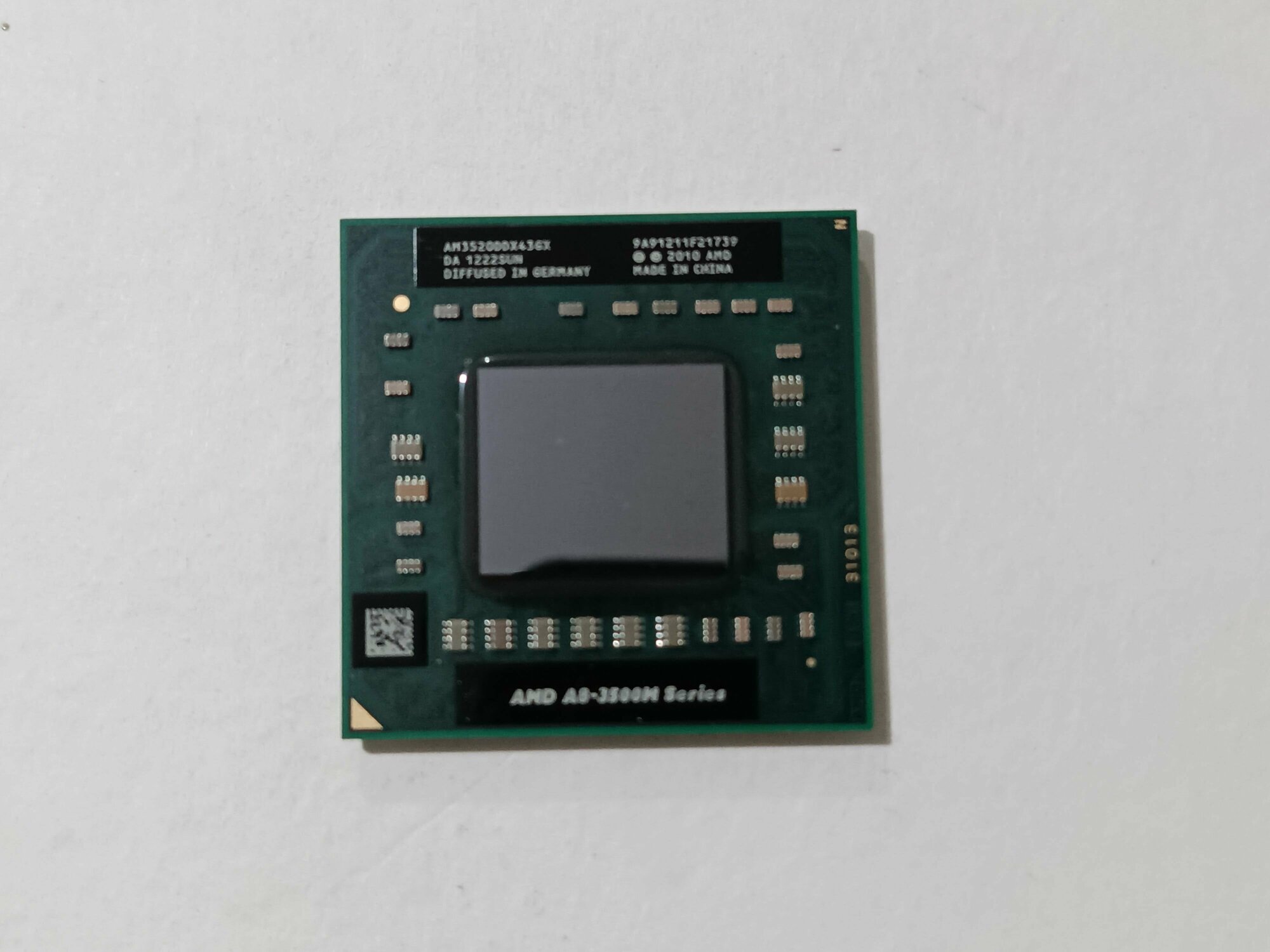 AMD A8-3520M Llano 4 ядра 4 потока Socket FS1 процессор для ноутбука