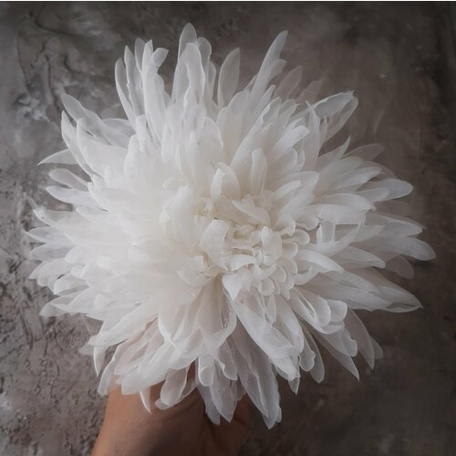 фото Брошь, текстиль, ручная работа, белый airokflowers