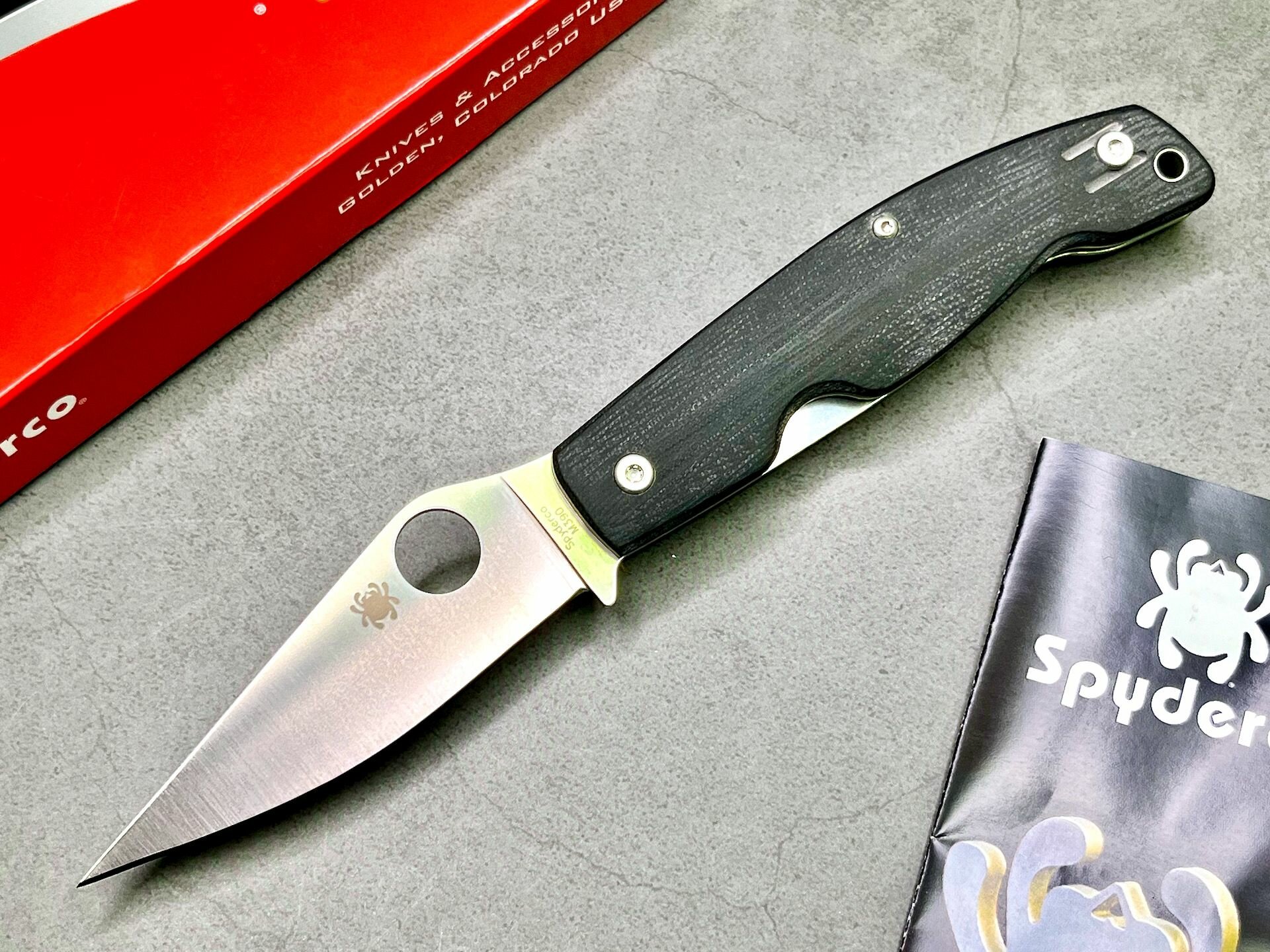 Нож складной Spyderco SC257GP Pattadese, M390 Blade
