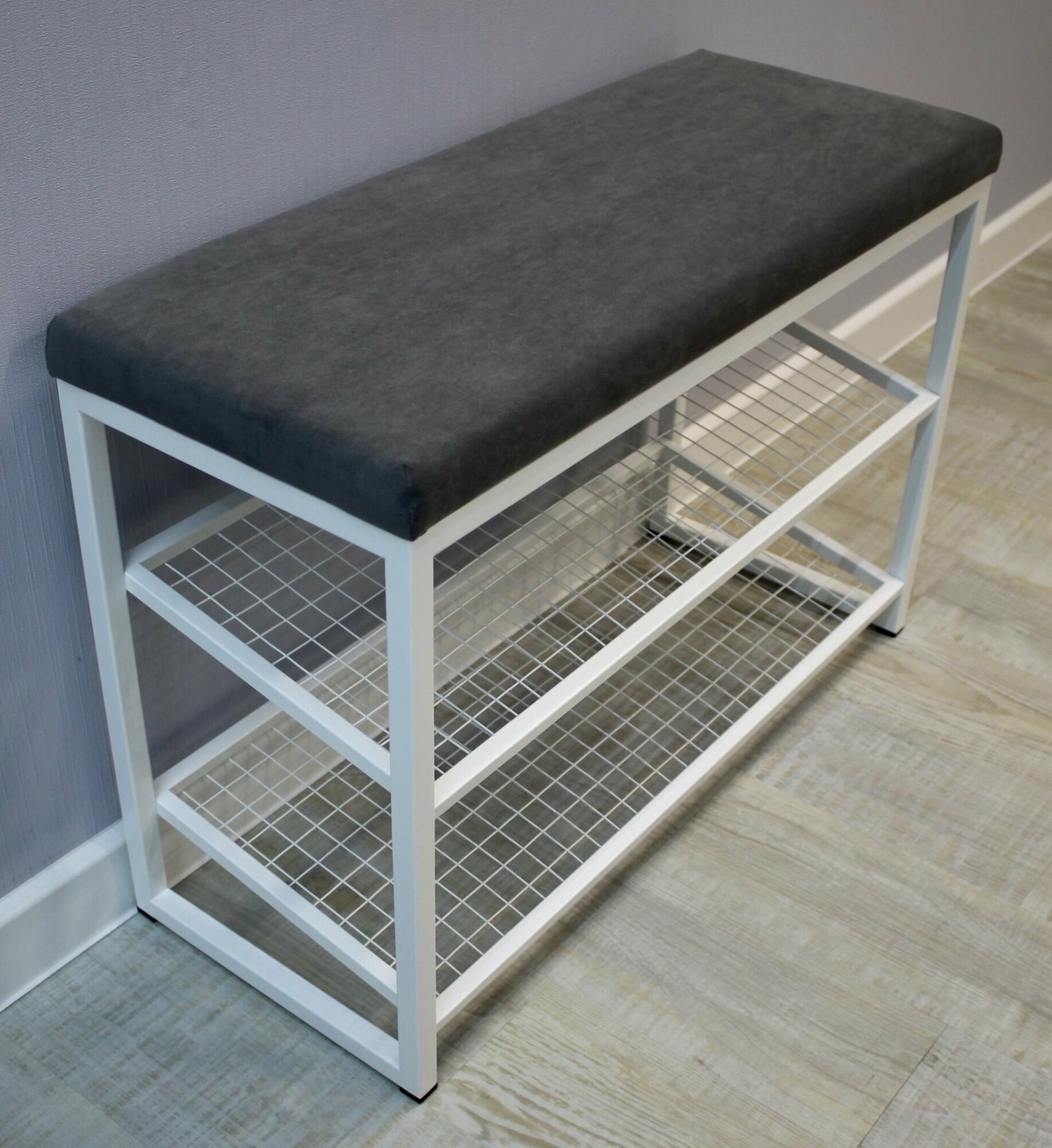 фото Обувница с мягким сиденьем "Энни" / 65х30х52см / белый - темно-серый / металл-велюр