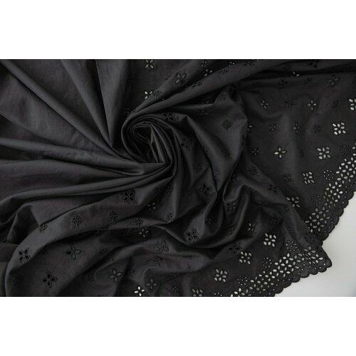 Ткань черное шитье с цветами (наполовину)
