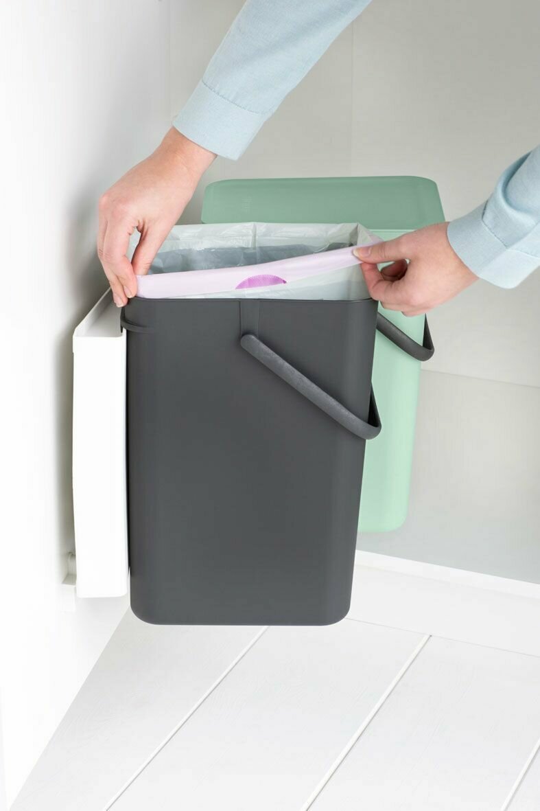 Набор ведер для мусора 2 x 12 л Brabantia Sort & Go темно-серый и мятно-голубой - фото №4