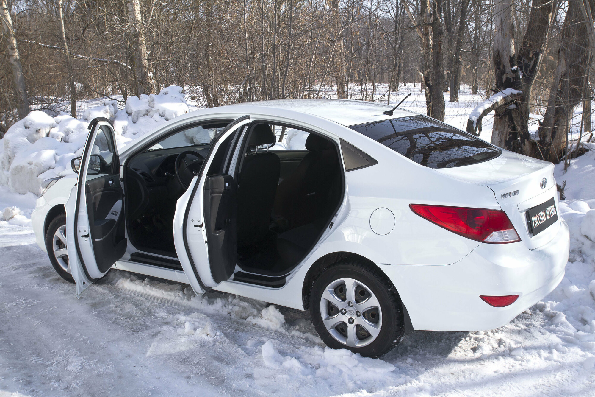 Накладки на внутренние пороги дверей со скотчем (4 шт) Hyundai Solaris седан , хетчбэк 2010-2017 — фото 4