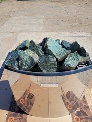 Нефрит колото-шлифованный сорт А камни для бани и сауны (фракция 7-14 см) упаковка 10 кг