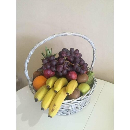 Подарочная корзина фруктов Фруктовая Фиеста