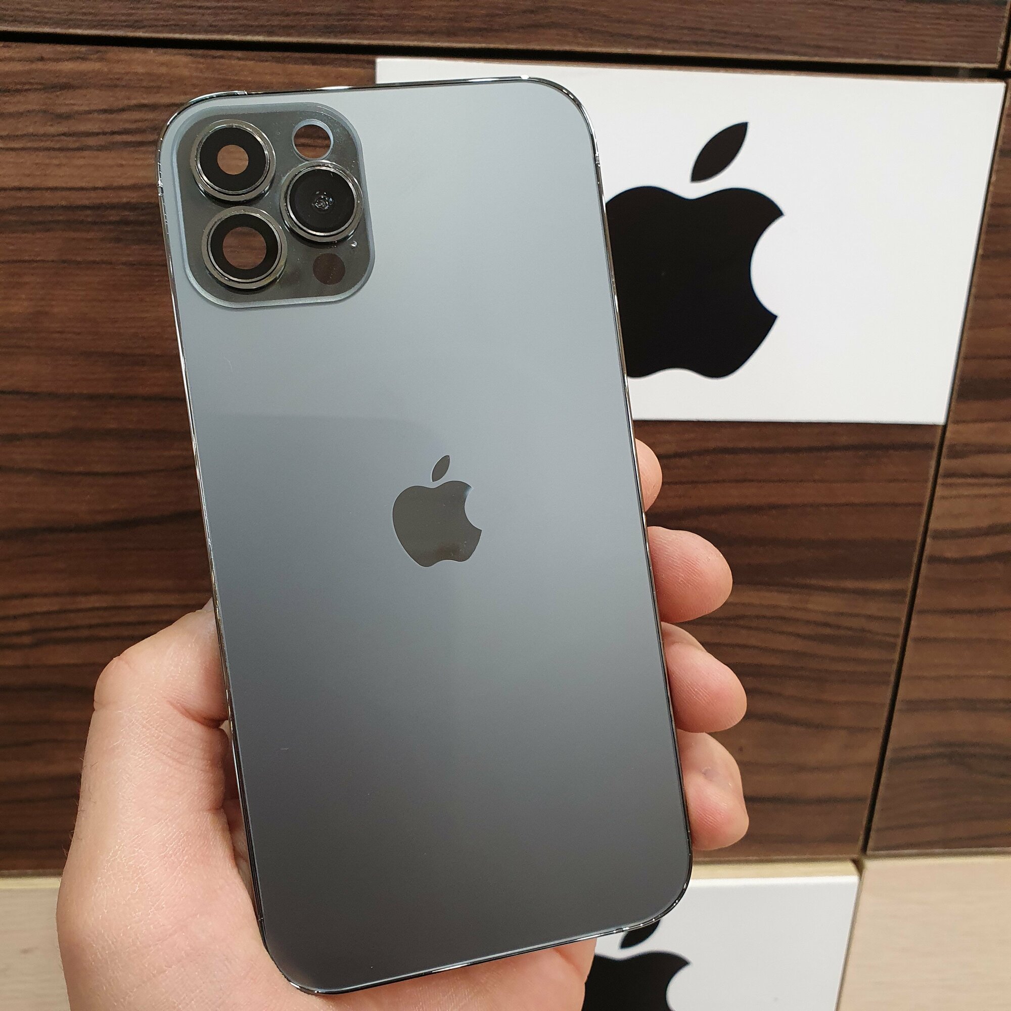 Корпус для iPhone 11 в стиле iPhone 14Pro (цвет: Чёрный)