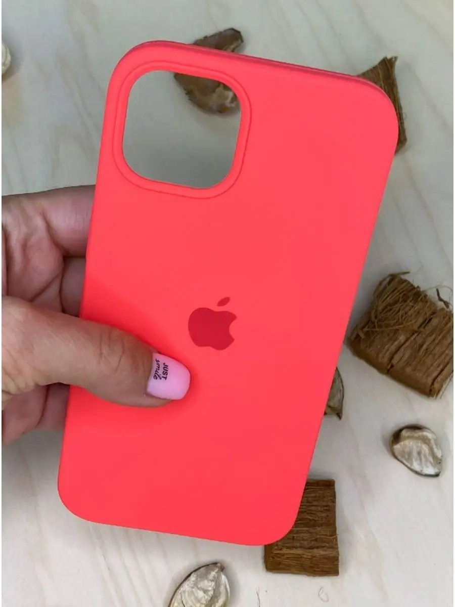 Чехол на iPhone 15 Pro силиконовый, мягкий , женский чехол, стильный чехол