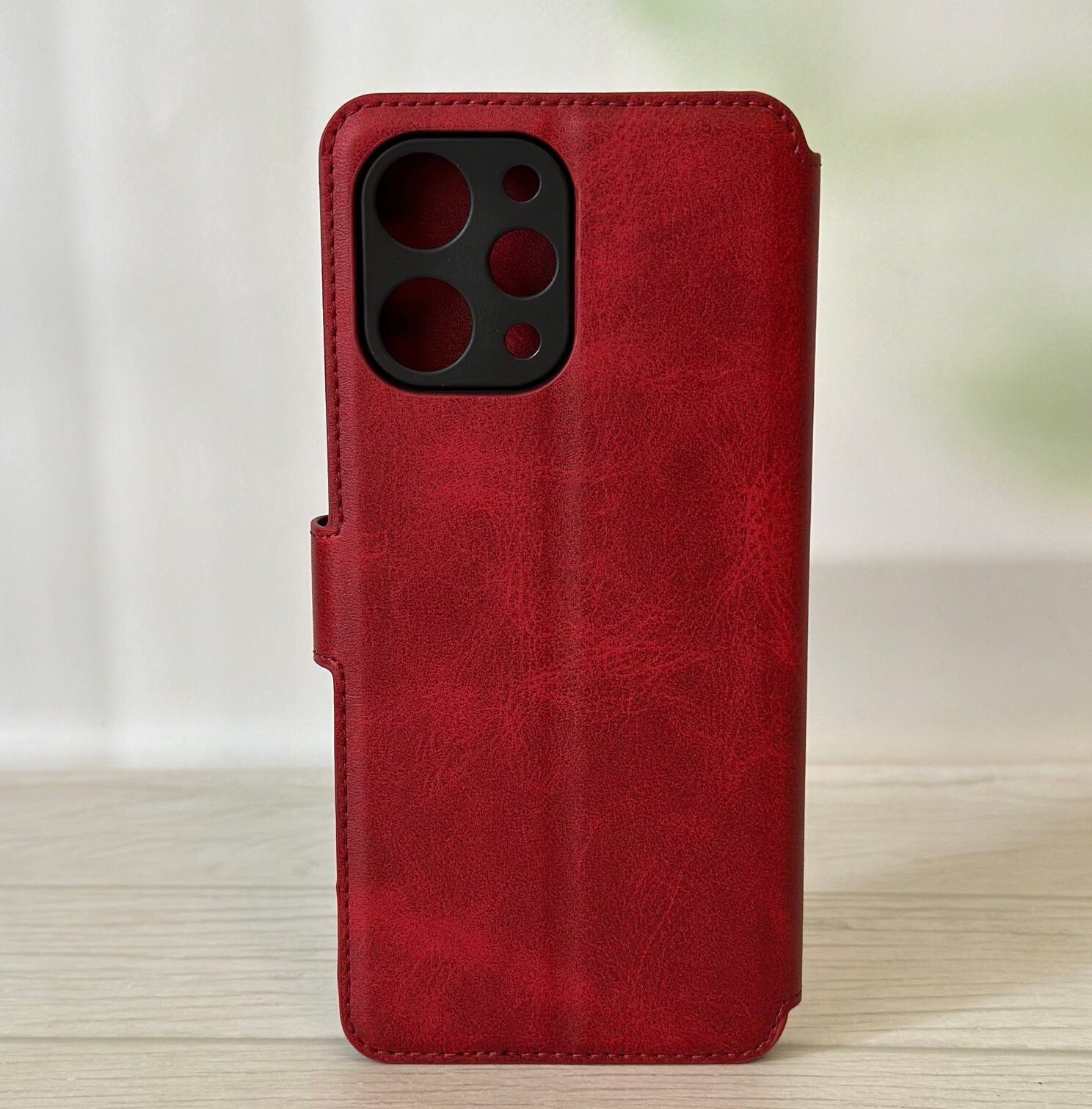 Чехол книжка для Xiaomi Redmi 12 кожаный красный с магнитной застежкой — фото 1