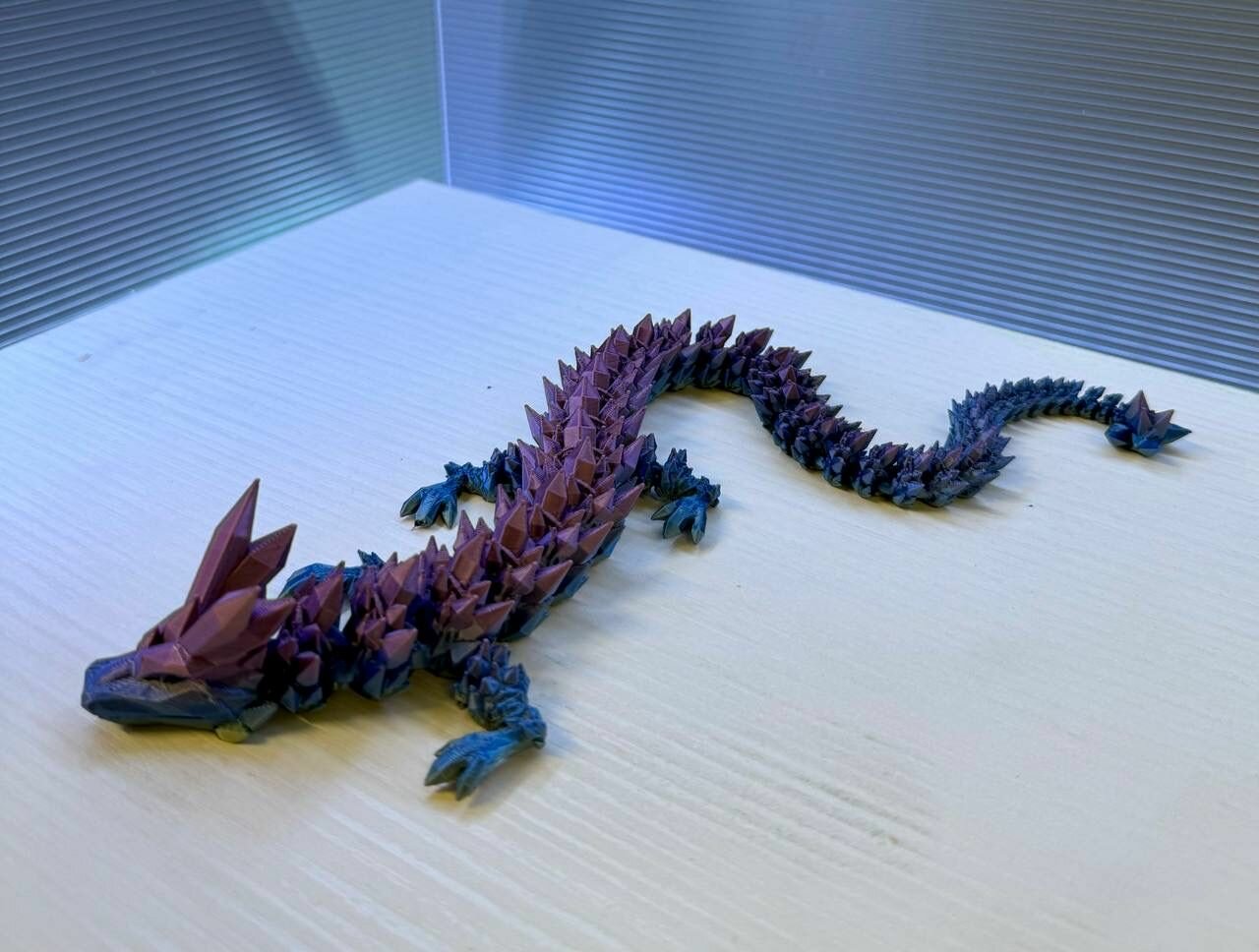 Подвижный дракон 34 см синий-фиолетовый