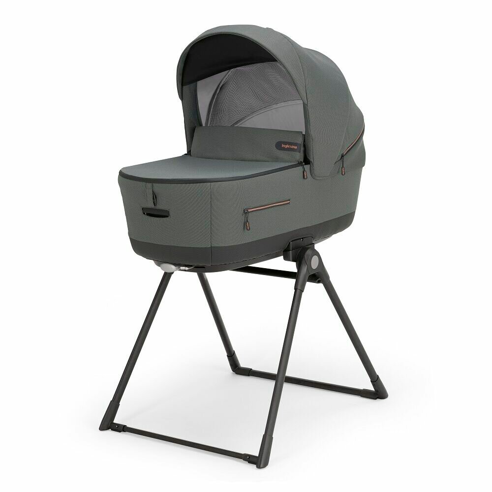 Inglesina Aptica System Quattro 4 в 1 с треугольной подставкой для люльки