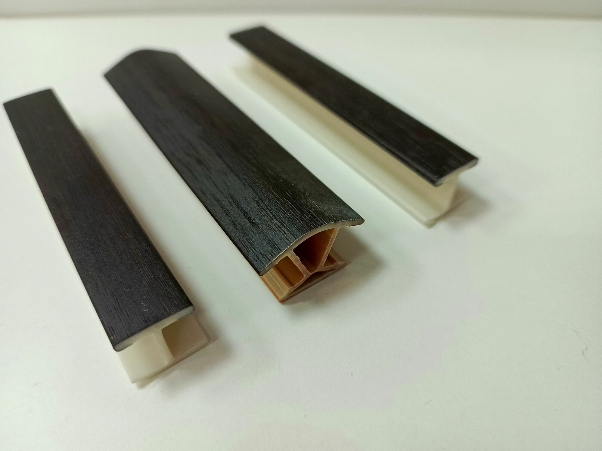 фото Комплект для цоколя h100мм, цвет венге (соединительные уголки)