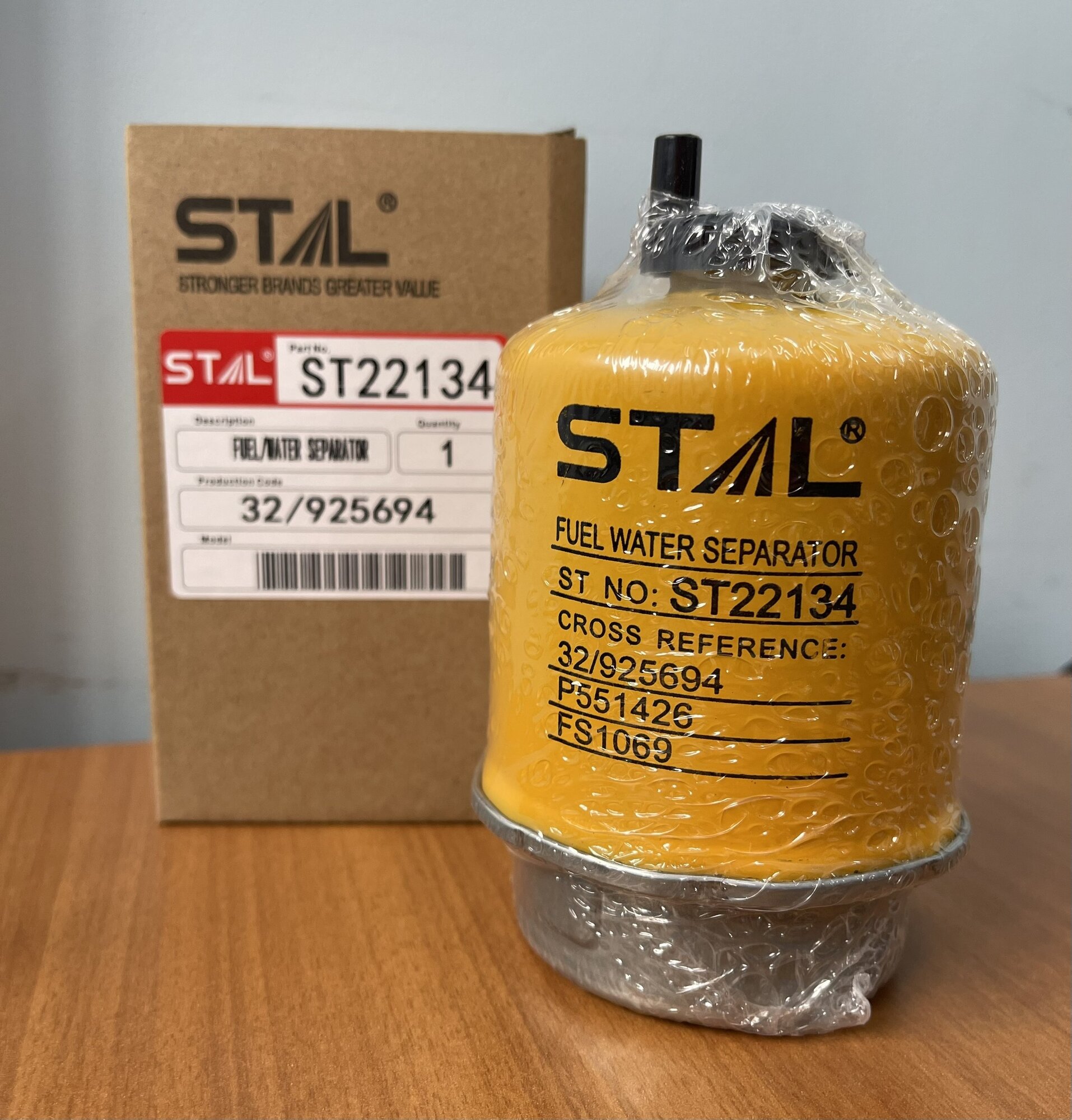 Фильтр топливный STAL ST22134 (P551426 FS1069 32925694 RE544394 RE533026)