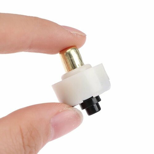 Два пластиковых переключателя для фонарика 17 мм One Size 81₽